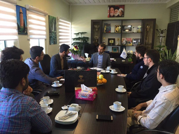 دیدار اعضای شورای مرکزی تشکل انجمن اسلامی دانشجویان پردیس آیت الله خامنه ای با سرپرست دانشگاه 5