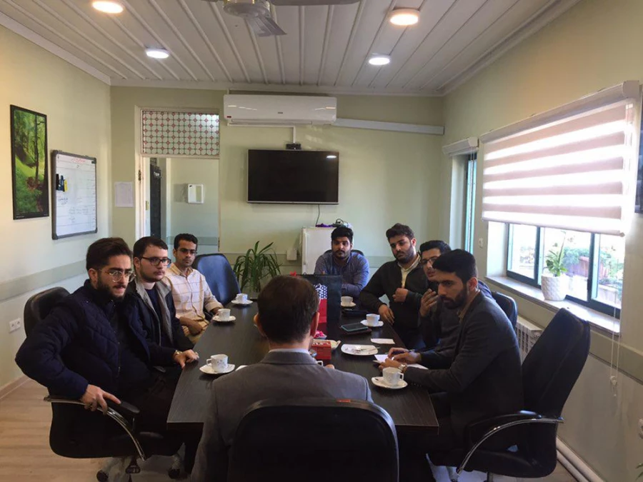 دیدار اعضای شورای مرکزی تشکل انجمن اسلامی دانشجویان پردیس آیت الله خامنه ای با سرپرست دانشگاه 7