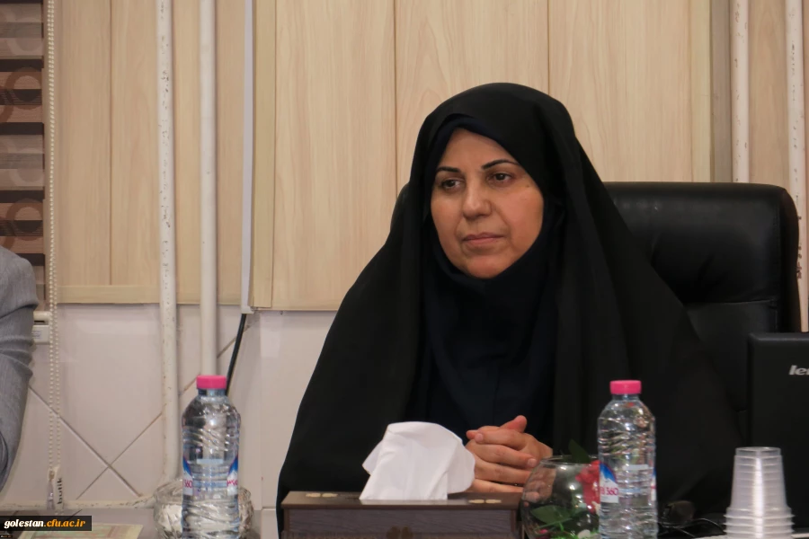 دکتر علی نژاد در دوره توان افزایی سرپرستان شبانه روزی مناطق ده گانه( منطقه 4) در پردیس شهید باهنر فارس:
سرپرستان سراهای دانشجویی به مثابه یک مربی درحوزه دانشجویی– فرهنگی و اجتماعی نقش پررنگ آموزشگری رابرعهده دارند 2