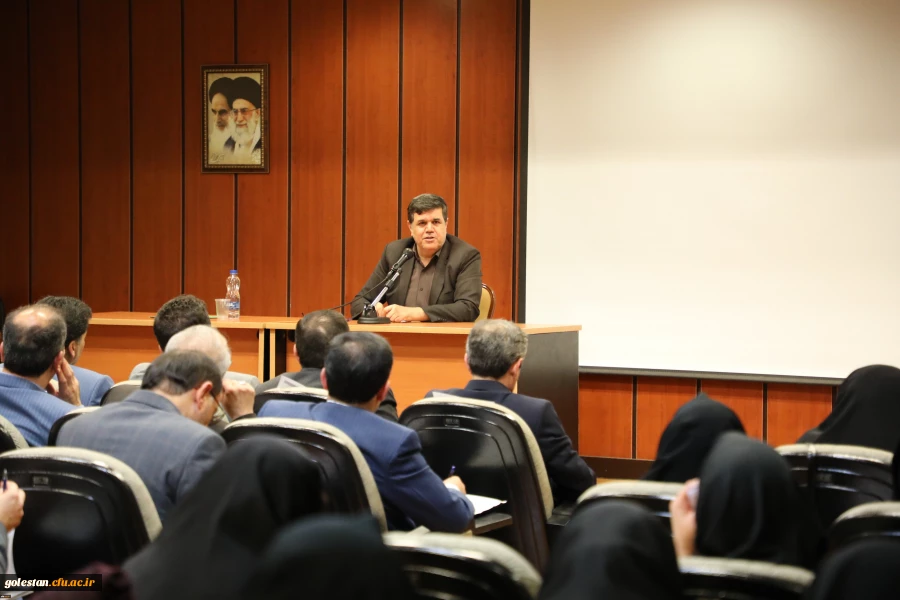 رییس دانشگاه فرهنگیان در اختتامیه دهمین گردهمایی معاونان آموزشی، پژوهشی و فرهنگی سراسر کشور:
اتفاق نظر مسئولان کشور نسبت به احیاء، ارتقاء و حمایت از دانشگاه فرهنگیان 2