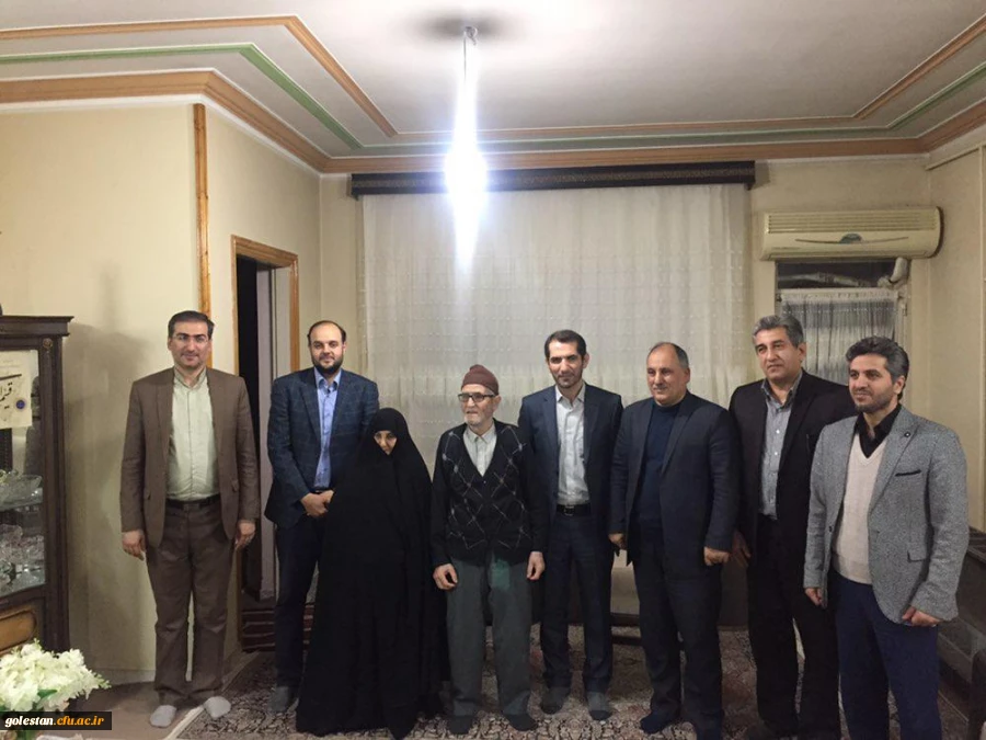 دکتر مازندرانی با خانواده شهدای دانشجومعلم شهر گنبد دیدار و گفتگو کرد 2