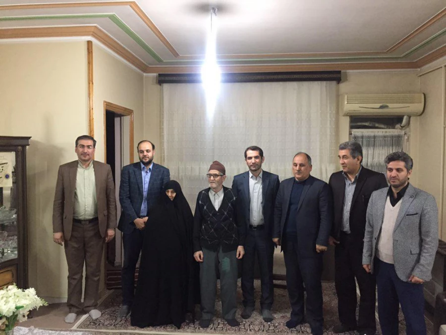 دکتر مازندرانی با خانواده شهدای دانشجومعلم شهر گنبد دیدار و گفتگو کرد 5