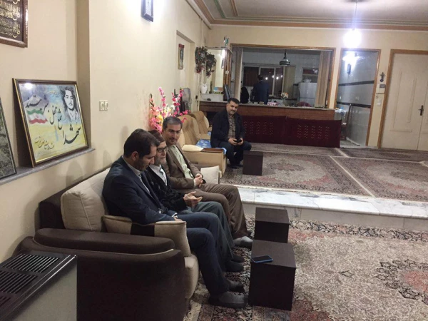 دکتر مازندرانی با خانواده شهدای دانشجومعلم شهر گنبد دیدار و گفتگو کرد 6