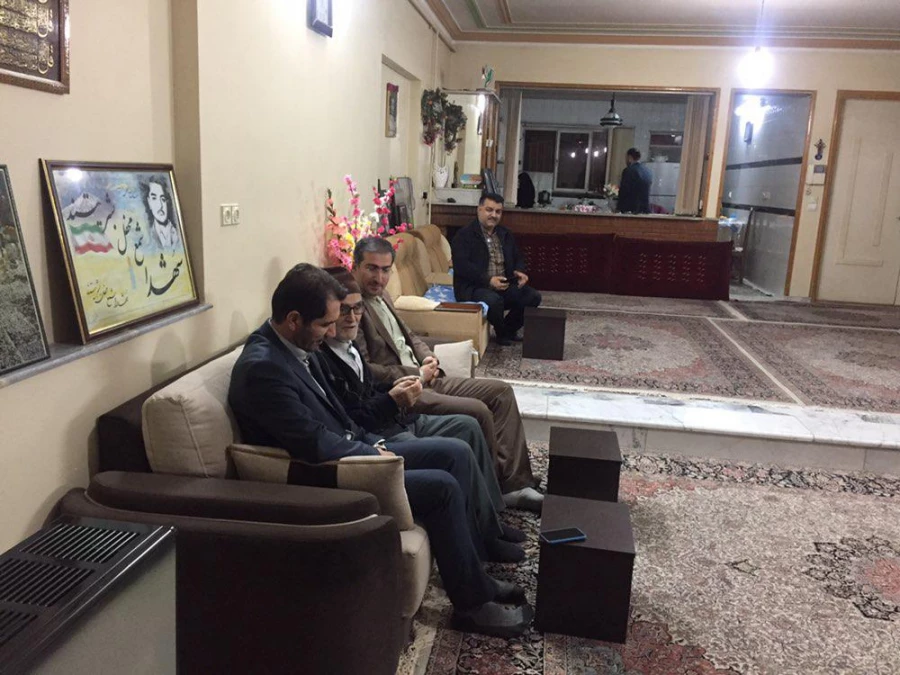 دکتر مازندرانی با خانواده شهدای دانشجومعلم شهر گنبد دیدار و گفتگو کرد 7