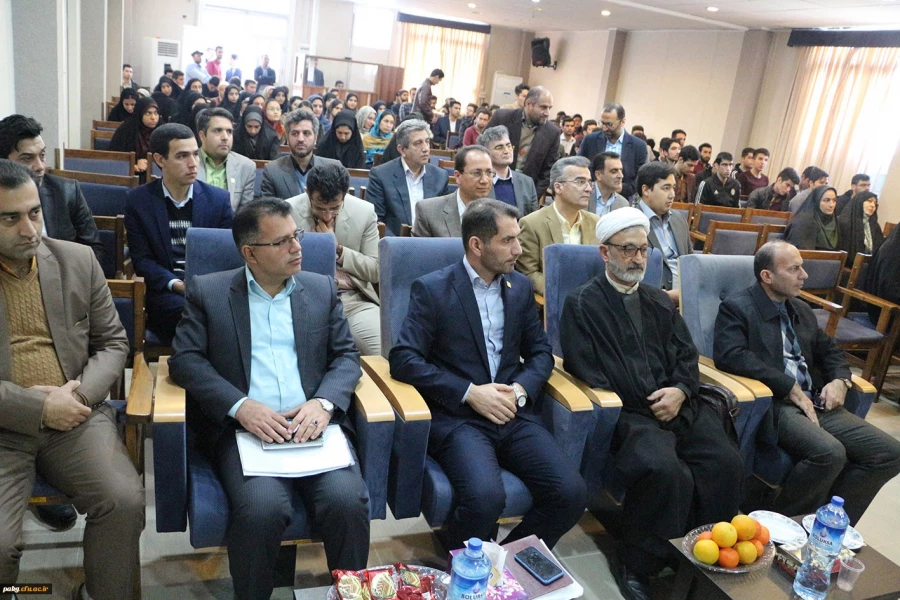 خانم دکترهاشمی استاد پژوهشگردانشگاه مازندران در همایش گرامیداشت هفته پژوهش دانشگاه فرهنگیان استان گلستان تأکید کرد:
یادگیری دانش آموز اتفاق نمی افتد مگر زمانی که یادگیری درست برای معلم اتفاق بیفتد 7