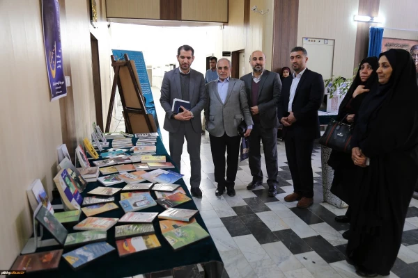 با میزبانی پردیس امام خمینی(ره) گرگان برگزار شد:
نشست تخصصی با موضوع شخصیت علمی و فرهنگی شهید چمران 12