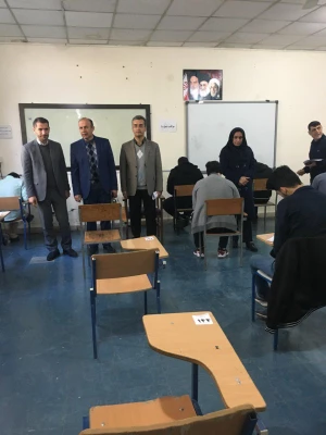 بازدید سرپرست دانشگاه فرهنگیان استان از جلسه امتحانات پایان نیمسال اول سال تحصیلی 98-97 پردیس آیت الله خامنه ای  5