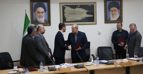 استاندار گلستان در جلسه کمیته استانی هیأت امنای دانشگاه فرهنگیان استان گلستان:
اگر آموزش و پرورش و دانشگاه فرهنگیان خوب کار کنند، می توانند تحولات بنیادین و مهمی را در جامعه ایجاد کنند.  
 2