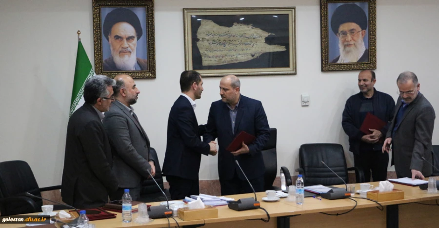 استاندار گلستان در جلسه کمیته استانی هیأت امنای دانشگاه فرهنگیان استان گلستان:
اگر آموزش و پرورش و دانشگاه فرهنگیان خوب کار کنند، می توانند تحولات بنیادین و مهمی را در جامعه ایجاد کنند.  
 2