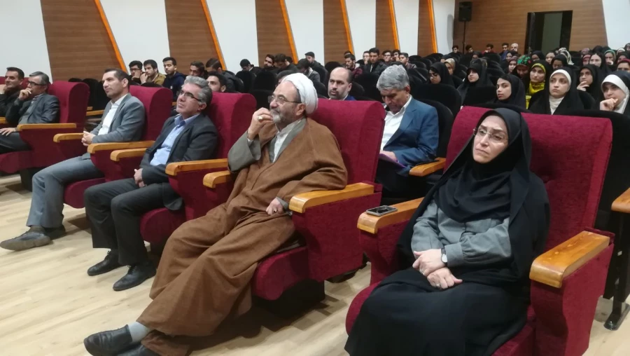 برگزاری نشست تخصصی سیر تحول در آموزش و پرورش و سند تحول بنیادین در پردیس امام خمینی(ره) 3