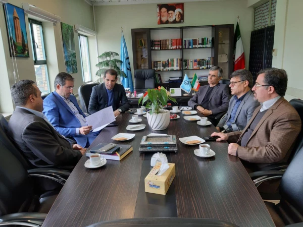 جلسه عقد تفاهم نامه سرپرست دانشگاه فرهنگیان با مدیرکل دفتر فرهنگی و اجتماعی استانداری جهت استقرار دبیرخانه مدیریت اجرایی سند استراتژیک پیشگیری از آسیب های اجتماعی استان در دانشگاه 2