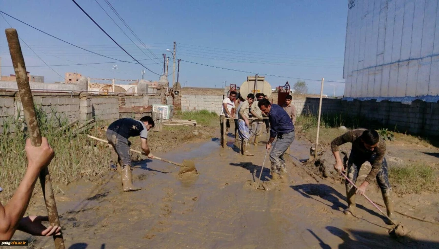 حضوردانشجومعلمان پردیس آیت الله خامنه ای گرگان در قالب اردوی جهادی در مناطق سیل زده 4