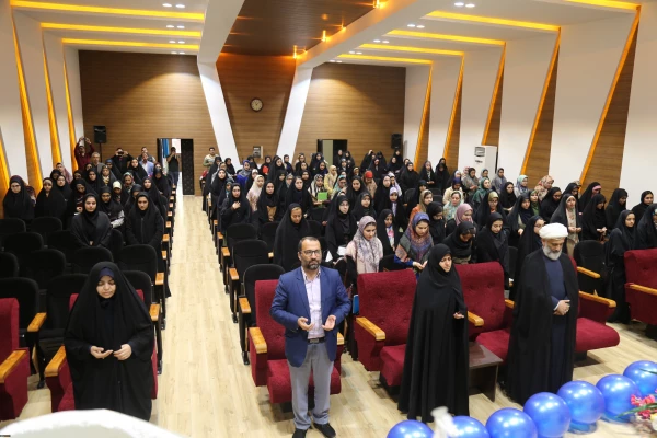 جشن نیمه شعبان در پردیس امام خمینی(ره) برگزار شد. 2