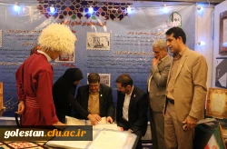 بازدید دکتر خنیفر رییس دانشگاه فرهنگیان از غرفه استان در نمایشگاه آثار و موزه اسناد و مفاخر تربیت معلم ایران 5