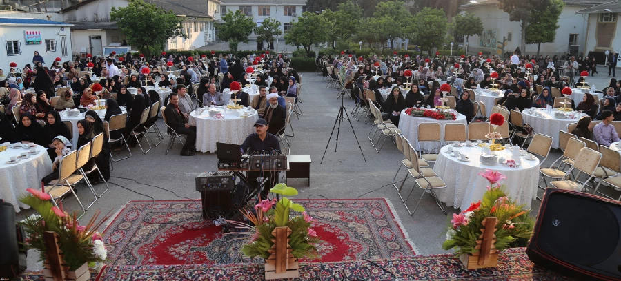 برگزاری مراسم به مناسبت بزرگداشت مقام معلم و دهه سرآمدی آموزش در پردیس امام خمینی (ره)گرگان 2