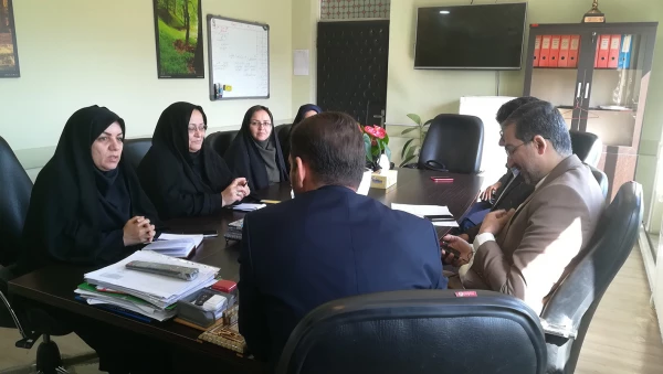 نشست هم اندیشی مدیرکل امور بانوان و خانواده استانداری گلستان با دکتر مازندرانی سرپرست دانشگاه فرهنگیان گلستان 4