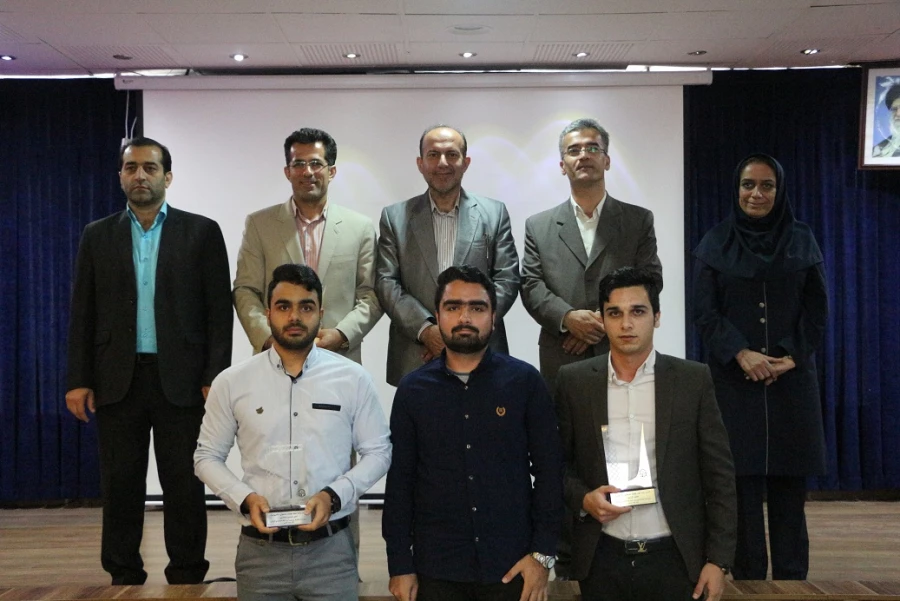 نتایج نهایی جشنواره علمی، فرهنگی دانشجومعلمان پردیس آیت الله خامنه ای در رشته های الگوهای برتر تدریس، قصه گویی و تولید محتوای الکترونیک در مراسم اختتامیه این جشنواره اعلام شد. 3