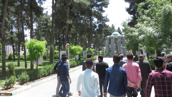 مراسم غبار روبی مزار شهدای گمنام در راستای گرامیداشت روز مقاومت و پیروزی و حماسه فتح خرمشهر در واحد دانشگاهی شهید بهشتی گنبد برگزار شد 5