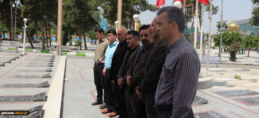 ادای احترام مسئولین و کارکنان پردیس آیت الله خامنه ای به مقام شامخ شهدای حماسه سوم خرداد61 6