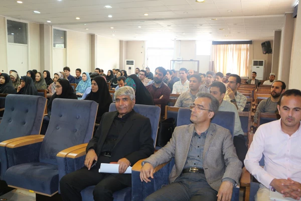 نشست هم اندیشی و توجیهی دوره های حضوری و غیرحضوری مهارت آموزان پردیس آیت الله خامنه ای (ورودی 97) برگزار شد. 2