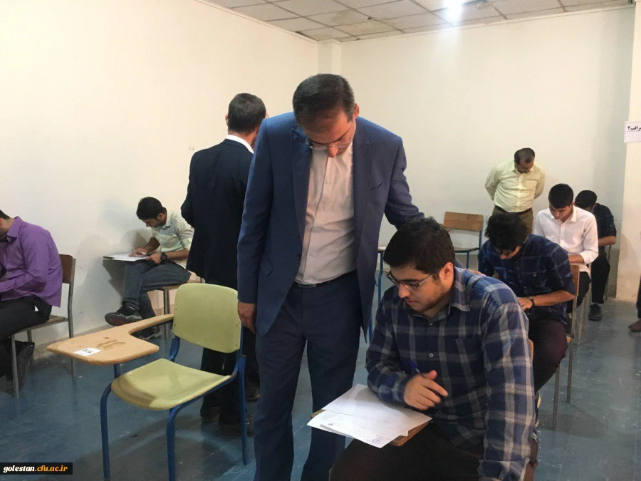 بازدید دکتر مازندرانی سرپرست دانشگاه فرهنگیان گلستان از امتحانات پایان ترم دانشجویان پردیس آیت الله خامنه ای گرگان 5