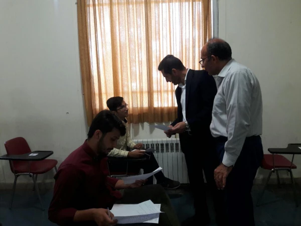 بازدید دکتر مازندرانی سرپرست دانشگاه فرهنگیان گلستان از امتحانات پایان ترم دانشجویان پردیس آیت الله خامنه ای گرگان 3