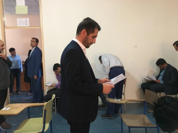 بازدید دکتر مازندرانی سرپرست دانشگاه فرهنگیان گلستان از امتحانات پایان ترم دانشجویان پردیس آیت الله خامنه ای گرگان 7