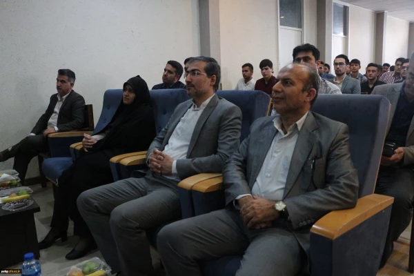 دانشجومعلمان عزیز باید نسبت به وظایف و مأموریت های خطیر خود آگاه و حساس باشند. 4