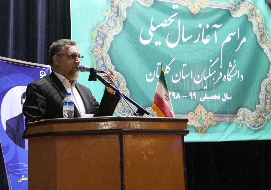 همکاران و اساتید ویژگی ها و توقعات دانشجویان را بشناسند و کلاس های درس صحنه همزبانی با نسل جدید باشد. 4