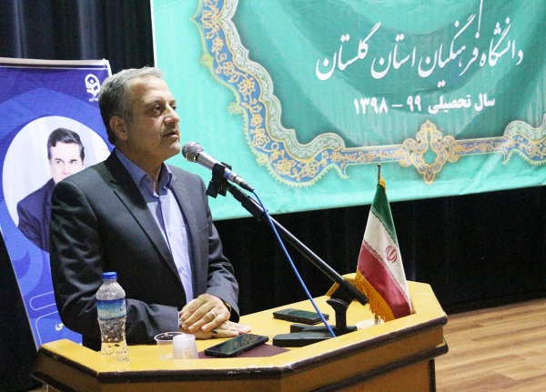 همکاران و اساتید ویژگی ها و توقعات دانشجویان را بشناسند و کلاس های درس صحنه همزبانی با نسل جدید باشد. 10