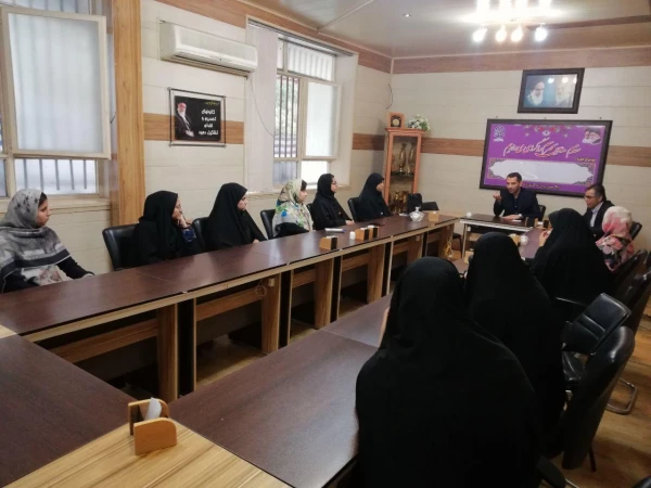 کیفیت اساتید یکی از مهم ترین ملاک های آموزشی در سطح پردیس ها می باشد 5