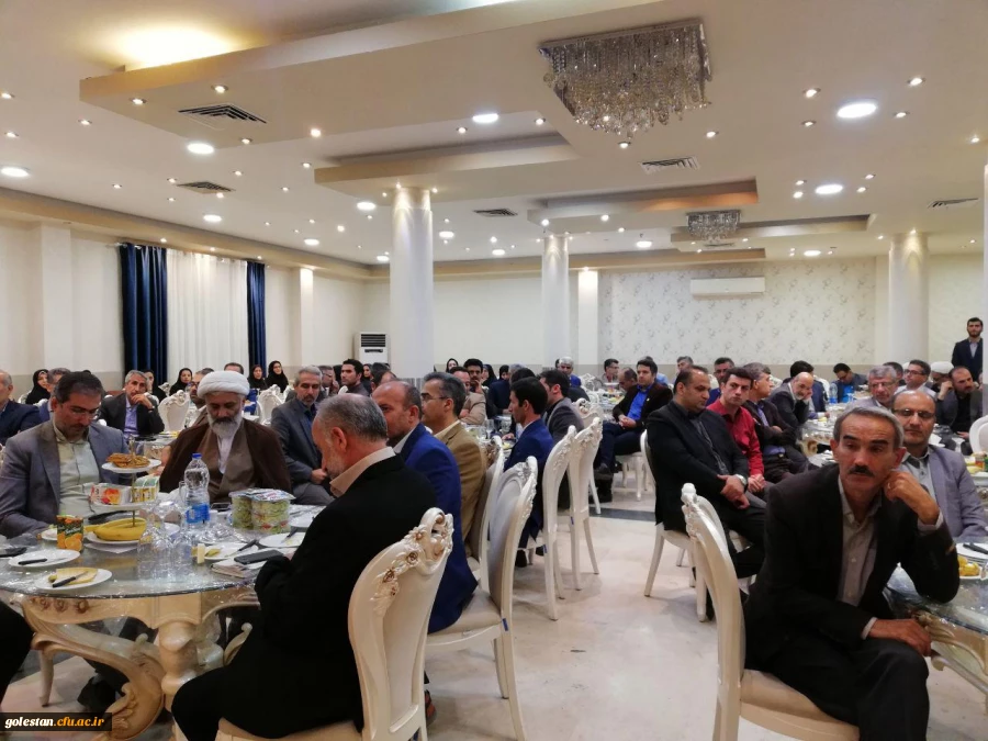 در سند تحول بنیادین تنها مسیر تربیت معلم را دانشگاه فرهنگیان قرار داده اند این وظیفه سنگین دانشگاه را نشان می دهد 6