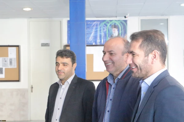 بازدید دکتر اسماعیل اولی، مدیرکل پشتیبانی و تولید علم بومی سازمان مرکزی و دکتر مازندرانی، سرپرست دانشگاه فرهنگیان استان گلستان از محل برگزاری انتخابات انجمن های علمی پردیس آیت الله خامنه ای 3