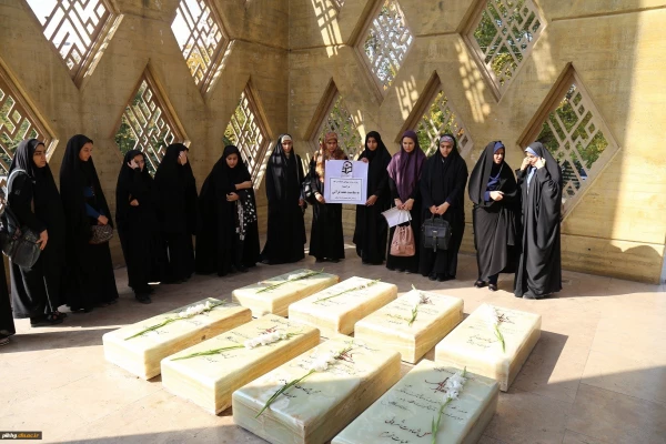 غبارروبی مزار مطهر شهدای گمنام و تجدید میثاق با آرمان های انقلاب اسلامی ایران 5