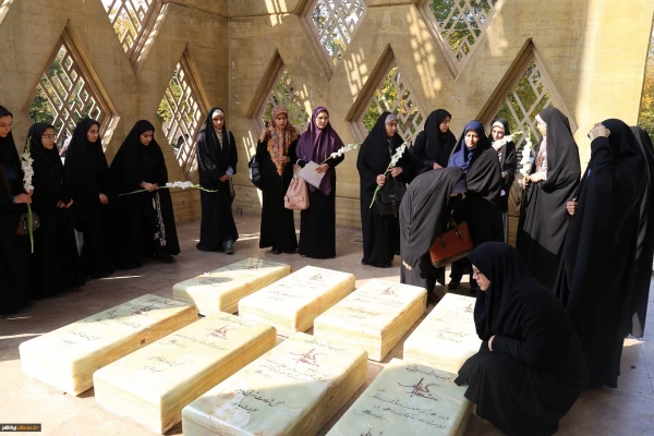 غبارروبی مزار مطهر شهدای گمنام و تجدید میثاق با آرمان های انقلاب اسلامی ایران 6