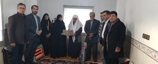 سرپرست دانشگاه فرهنگیان گلستان با خانواده شهید یوسف پرنیان دیدار کرد 2