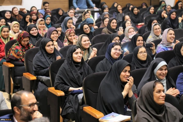 از برگزیدگان استانی جشنواره فرهنگی و هنری دانشگاه فرهنگیان گلستان تقدیر شد 3