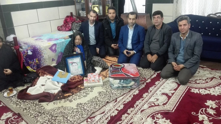 دیدار سرپرست دانشگاه فرهنگیان گلستان با خانواده شهید نصرت یازرلو 6