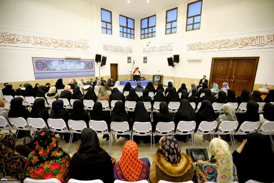 دیدار دانشجومعلمان پردیس امام خمینی(ره) گرگان با حضرت آیت الله نورمفیدی  4