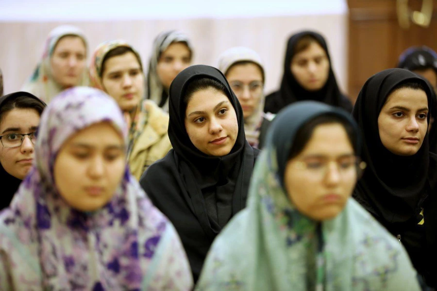 دیدار دانشجومعلمان پردیس امام خمینی(ره) گرگان با حضرت آیت الله نورمفیدی  10