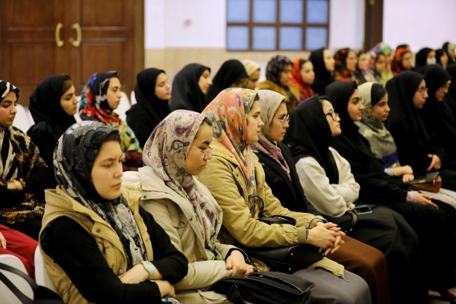 دیدار دانشجومعلمان پردیس امام خمینی(ره) گرگان با حضرت آیت الله نورمفیدی  12