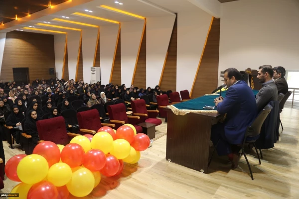 دیدار چهره به چهره سرپرست مدیریت امور پردیس های استان گلستان با دانشجویان برگزار شد. 10