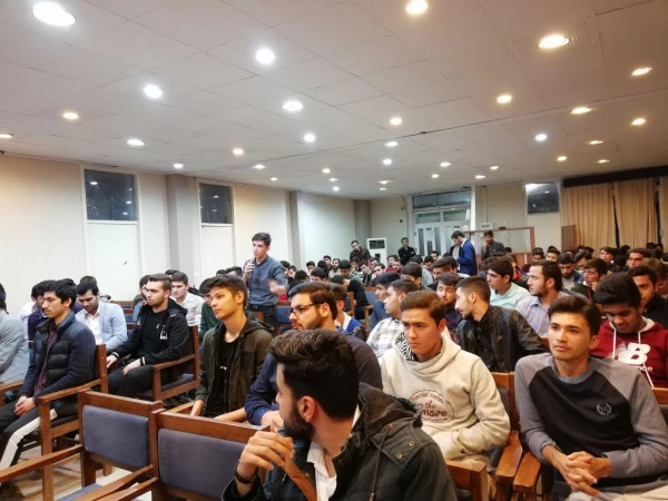 برگزاری تریبون آزاد دانشجویی با حضور گوهری راد مدیر کل آموزش و پرورش گلستان  4