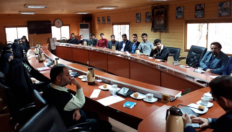 جلسه دبیران کانون ها و تشکل های سیاسی دانشگاه فرهنگیان گلستان با مدیرکل بنیاد حفظ آثار و ارزش های دفاع مقدس استان   6