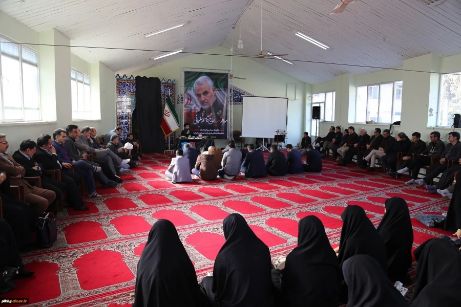 مراسم گرامیداشت شهادت سپهبد حاج قاسم سلیمانی در پردیس امام خمینی (ره) گرگان
 2
