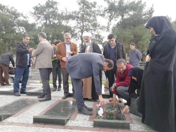 تجدید میثاق کارکنان دانشگاه فرهنگیان گلستان با آرمان های شهدا 10