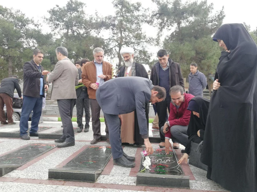 تجدید میثاق کارکنان دانشگاه فرهنگیان گلستان با آرمان های شهدا 10