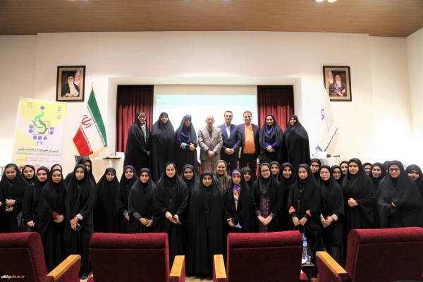 کرسی ترویجی عرضه و نقد ایده علمی با عنوان «اثر بخشی به کارگیری زبان امکان معلمان» بر پرورش سوادهای چند گانه دانش آموزان
 2