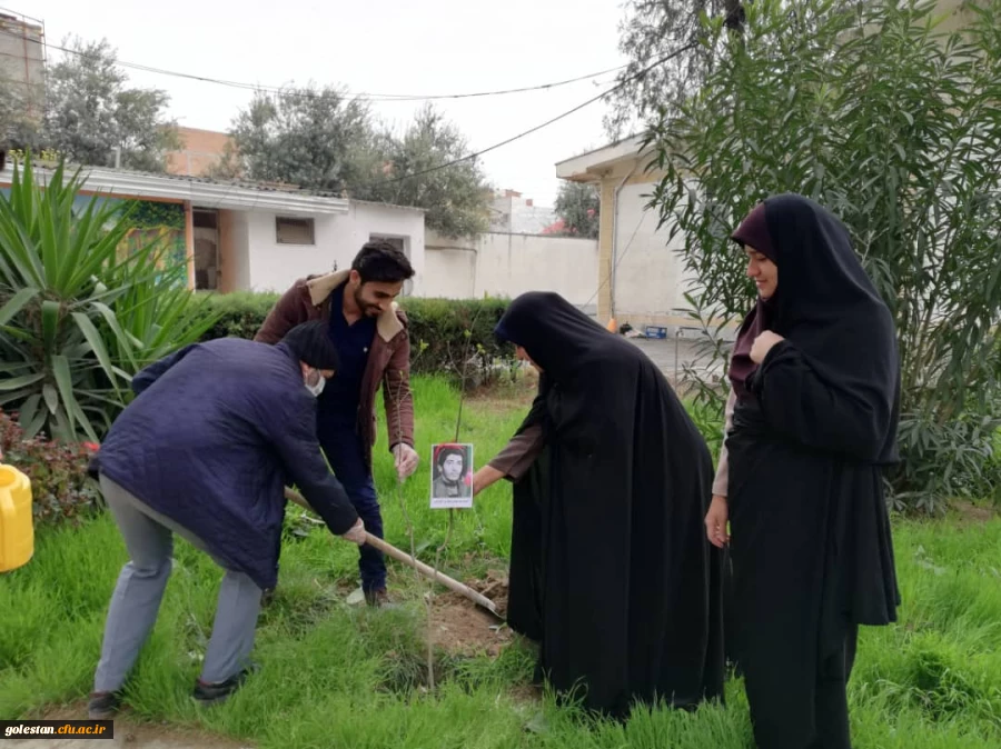 مراسم روز بزرگداشت شهدا در پردیس امام خمینی(ره) گرگان برگزار شد 4