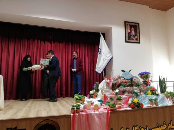 برگزاری مراسم پایان سال 1398 همراه با تقدیر از همکاران پردیس امام خمینی(ره) 2